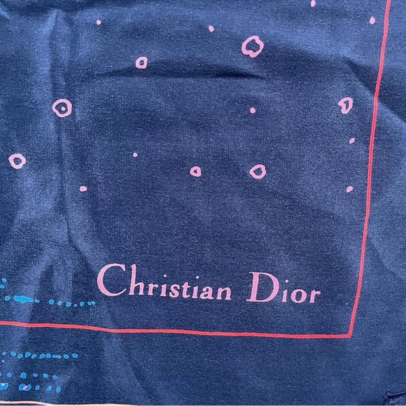 Christian Dior scarves - Picture 3 of 5
